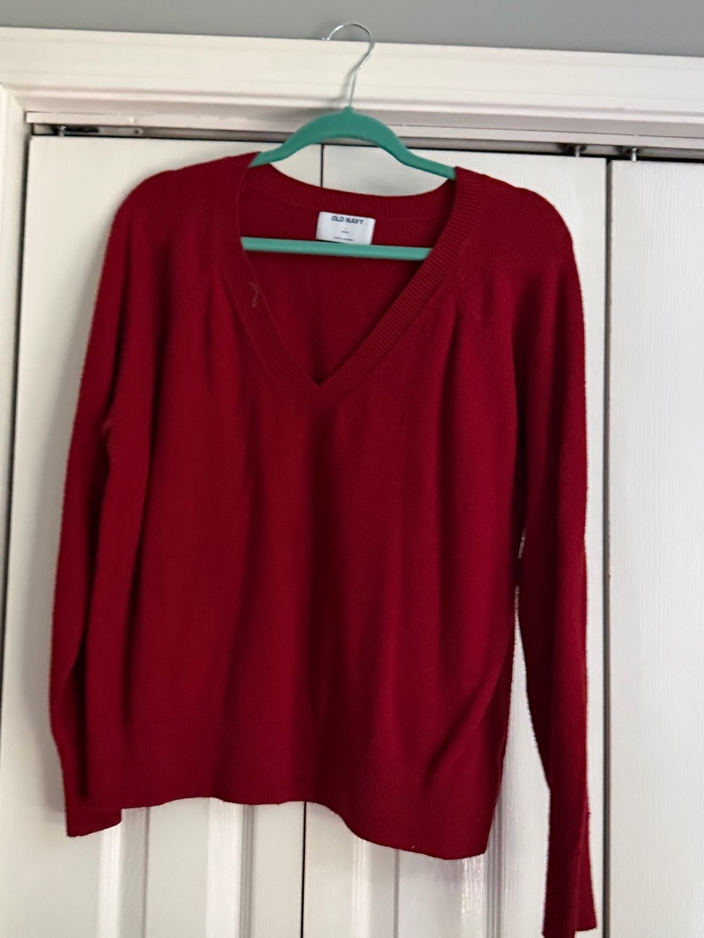 Old Navy Women's Deep Red V-Neck Sweater